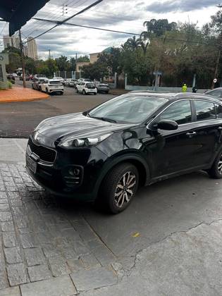 KIA SPORTAGE 2.0 LX 4X2 16V FLEX 4P AUTOMÁTICO KIA SPORTAGE 2.0 LX 4X2 16V FLEX 4P AUTOMÁTICO